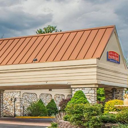 Fairbridge Inn & Suites Poconos Stroudsburg Esterno foto